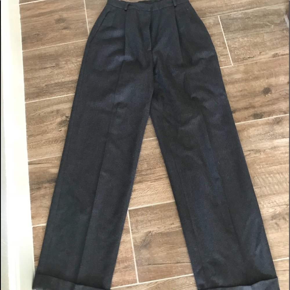 GORGEOUS Brooke brothers dark gray pants.